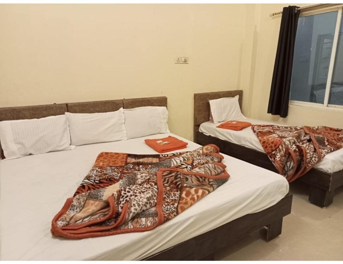 Hotel Mahakal Vishram, Ujjain Exterior photo